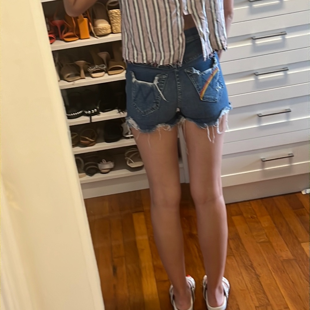 Mother high waisted slit chew short SZ 23